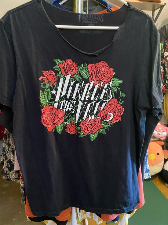 fearless records Tops - Altered Pierce the veil Graphic Tee with Red Roses